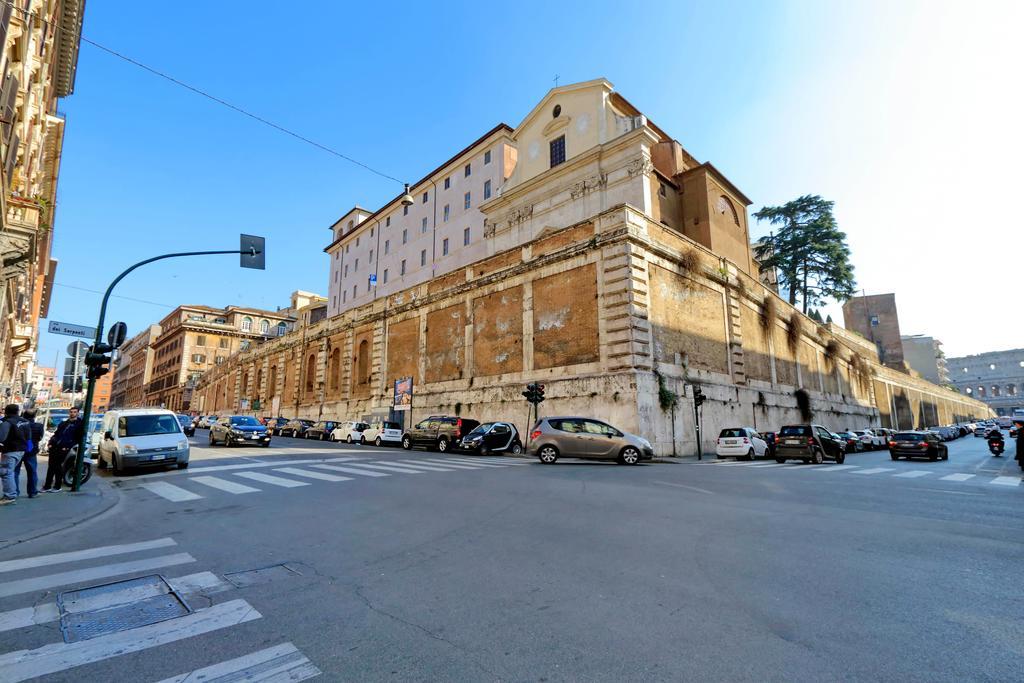 Cozy Fabia 300 Mt From Colosseum * Rom